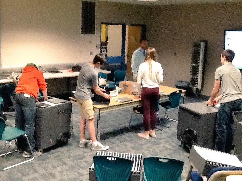 ELJHSTechTeam's tweet photo. The team works to clean &amp; organize all chrome books. @Lacombejrhigh #eljhstechteam https://t.co/NxFE0G4JFC