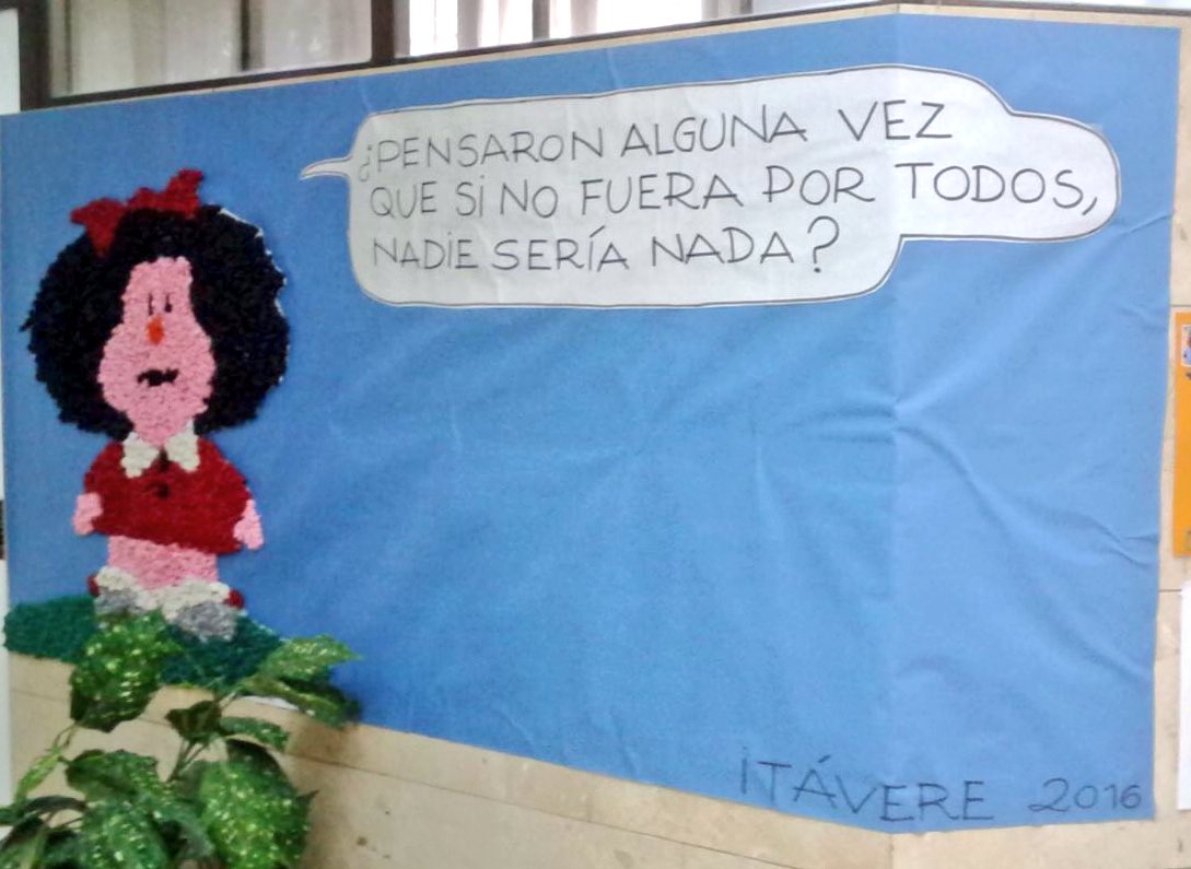 ITAVERE's tweet photo. Ya está la Mafalda Itaveriana por los pasillos del cole. "Si no fuera por TODOS, nadie sería nada" @escuelaspiaszgz https://t.co/5sfTfENU1d