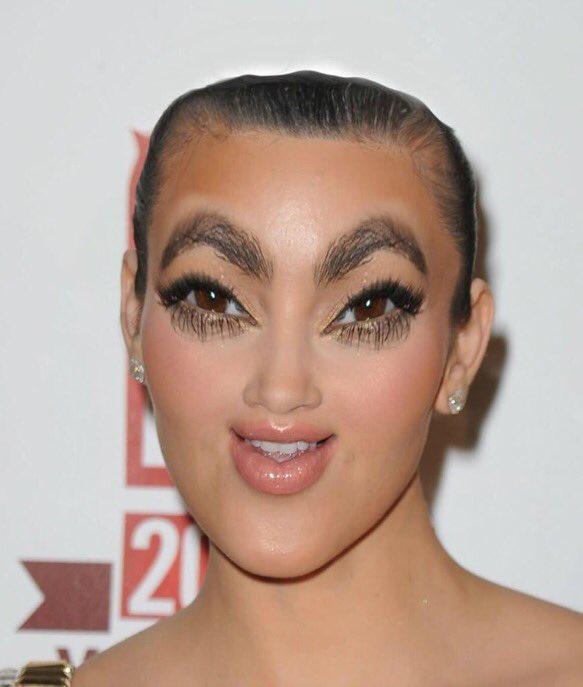 thefemaleboook tweet picture