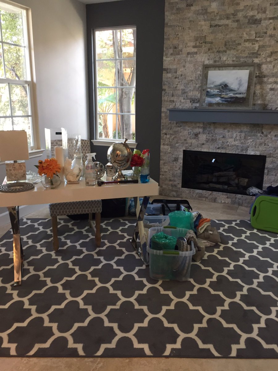 DesignByMMD's tweet photo. Staging in #Newport today at my #Bargemon design project! https://t.co/SSysdHOCZQ
