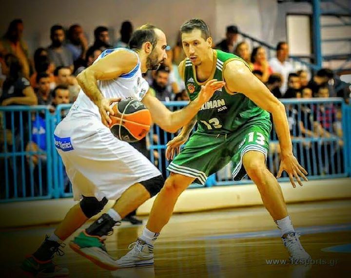 Real_Tsamelo's tweet photo. The mortals playing with the immortals!!
#amonglegends #diamantidis #resperct https://t.co/ortGYVneWk