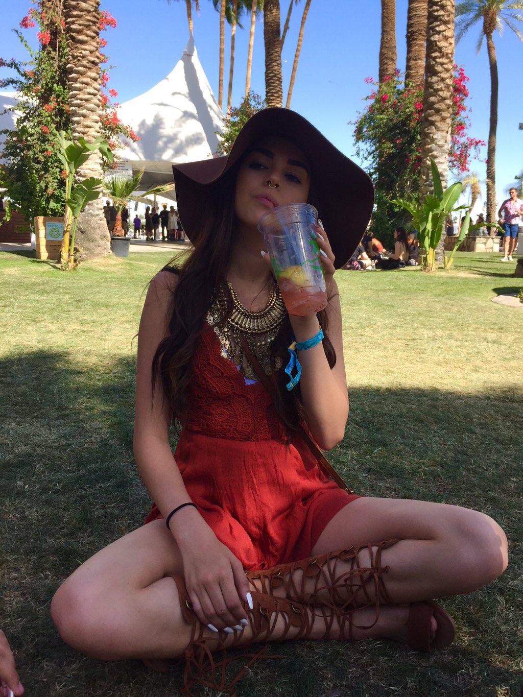 Maggie lindemann sale red dress