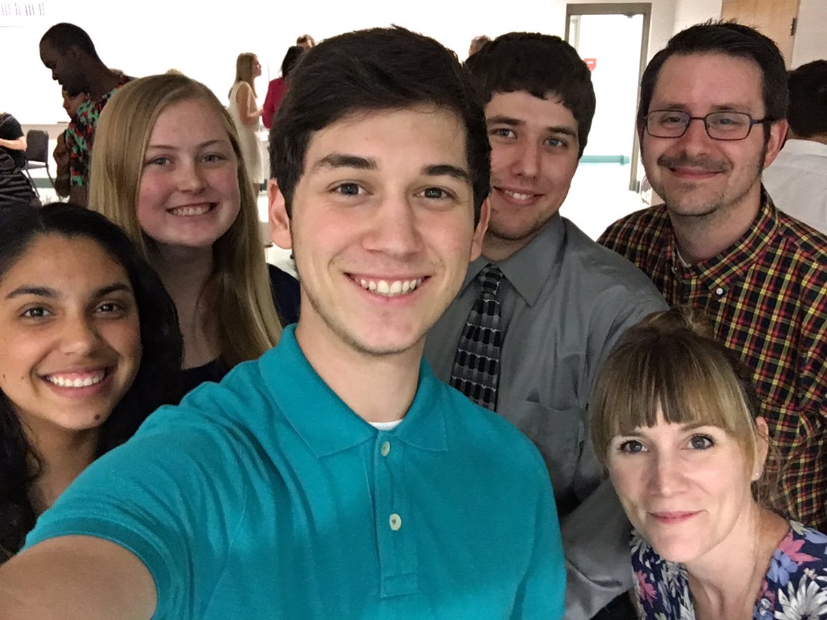 LandryPowers_wx's tweet photo. Selfie at the awards convocation with the best friends and professors I could ask for! ๐ #ULM #atmosscience https://t.co/KFvnnMw42f