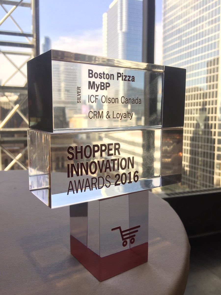 ICFOlson's tweet image. Celebrating a new mantelpiece won for the @bostonpizza MyBP program at @StrategyOnline Shopper Innovation Awards!
