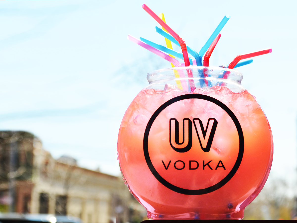 uv_vodka's tweet photo. Sharing is indeed caring when it involves a #UVCherry fishbowl. https://t.co/rDr6DoIeAv