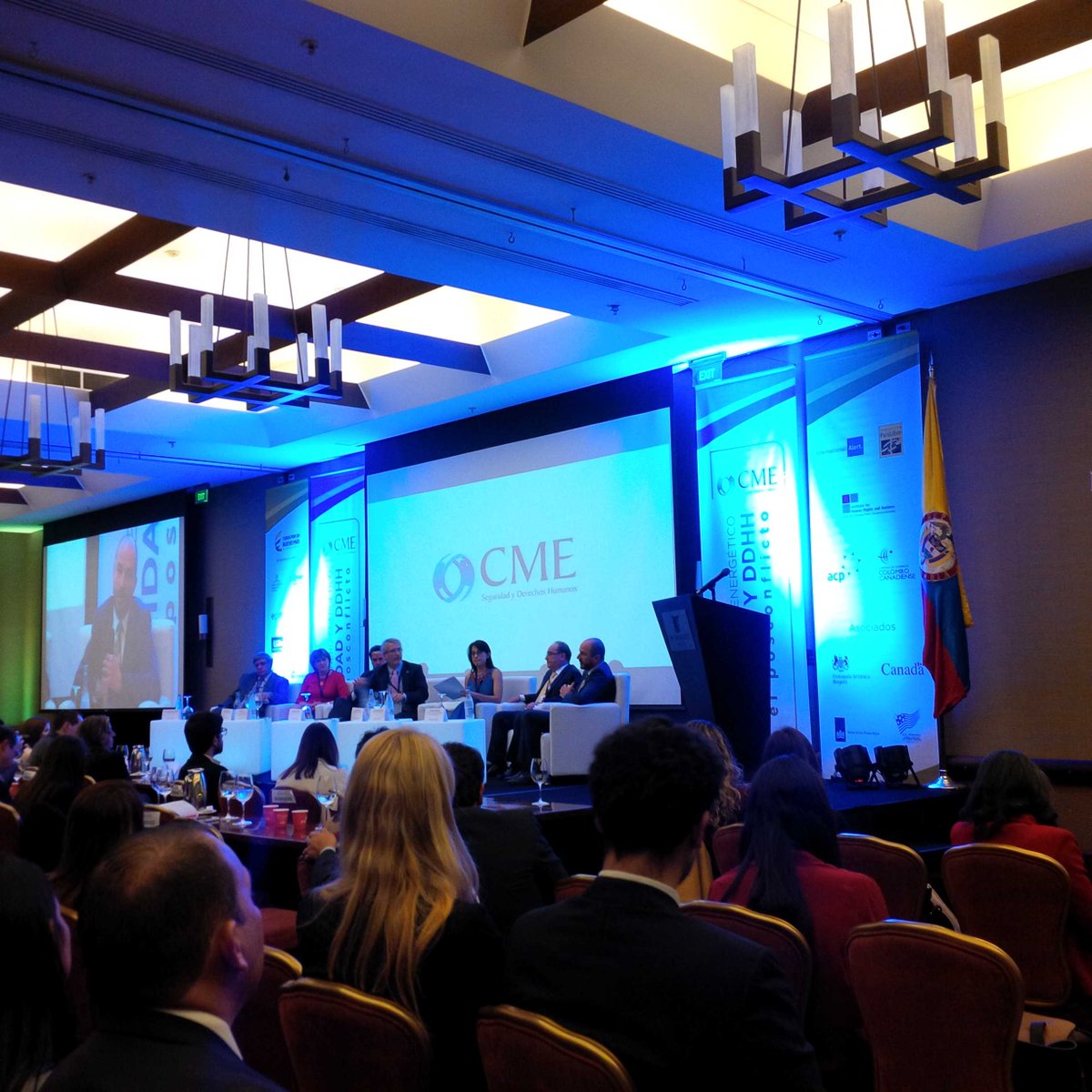 yanacona's tweet photo. Panel Oportunidades para el sector Minero Energético en el posconflicto #EventoCME @CMEColombia @PwC_Colombia https://t.co/fn5MkvRDMw