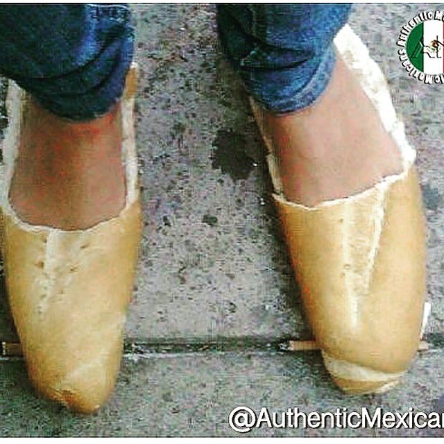 edgarisotelo's tweet photo. Pan-Tuflas ๐
Bread-Loafers
#SePasoo #ElShoboy #PaisaProblems #Ekiumi #ShoboyShow https://t.co/6RnajzoNd9