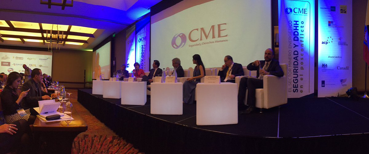 CanadayColombia's tweet photo. Orgullosos de participar en el #EventoCME para generar reflexión necesaria sobre seguridad y DDHH en postconflicto. https://t.co/mHfYqko2Vm