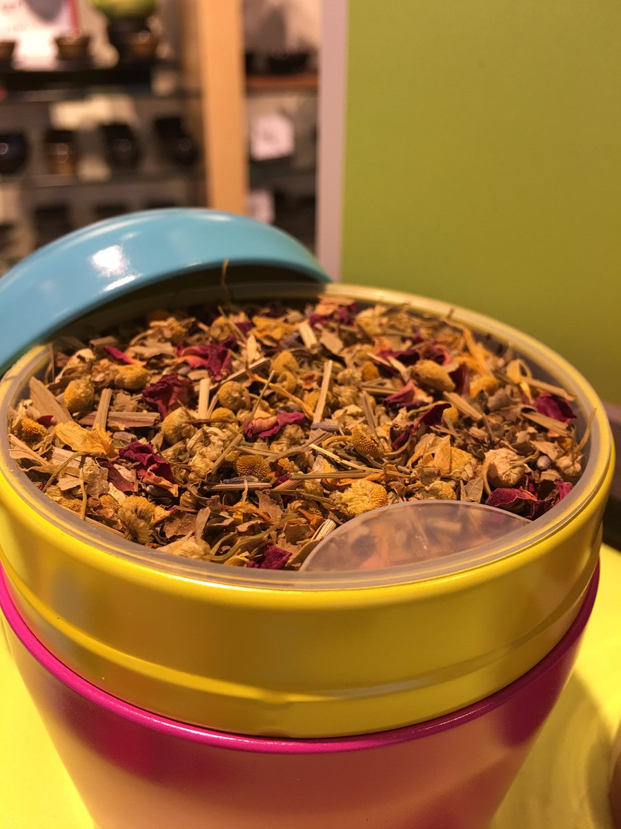 deerparkteavana's tweet photo. Your Mom called...📱. She wants tea for Mother's Day! https://t.co/dU0hWMBTwD