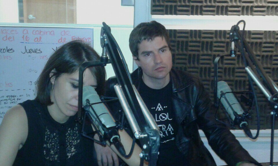 fioren_sl's tweet photo. Ya está @dorian_oficial con Alan Luna en Vivo @Ibero909fm #RumboalVL 23 de abril... https://t.co/5jPgtWdms3 https://t.co/DOTQmkKy5W
