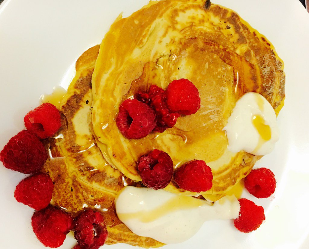ZoeBenedict2802's tweet photo. American Pancakes in New York https://t.co/ZuptddefhO https://t.co/tIwGxDYBMv