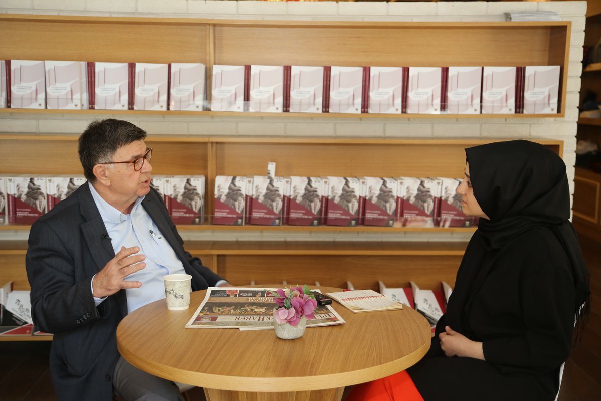 ipeknewscom's tweet photo. #Röportaj Gazeteci-Yazar @sahinalpay "SOSYAL BARIŞ ÖZGÜRLÜKLERLE SAĞLANIR." https://t.co/EpfWQJRjr4 #demokrasi https://t.co/qkCx3qboLp