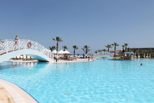 cherrylatvija's tweet photo. Cyprus 08.05.-15.05. only 299€ Hurry up, limited time offer! https://t.co/bonQwfZMp4 https://t.co/qQRkPpslpp