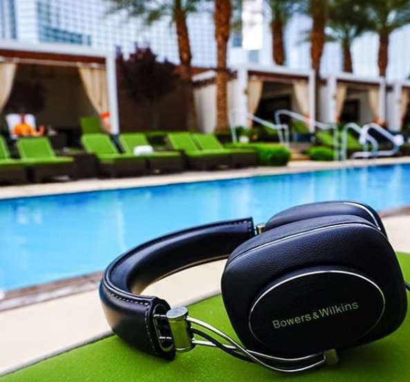 LEmiami_show's tweet photo. For @MO_HOTELS and @BowersWilkins, it's #DestinationSound: https://t.co/KyYGJlxrmo https://t.co/U3wtxNfyn9