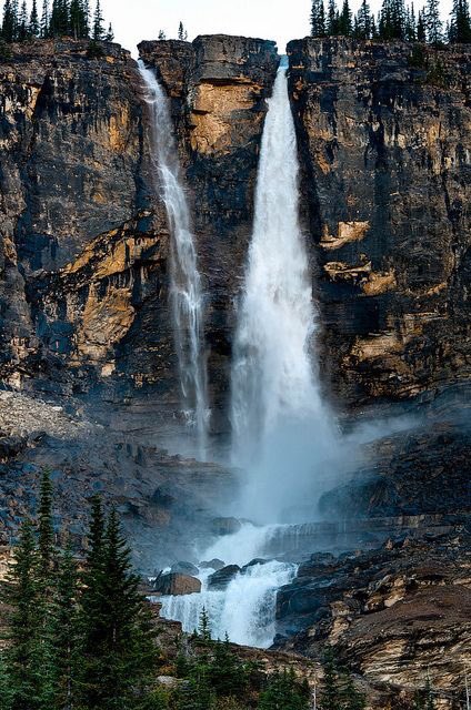 adventurful's tweet photo. British Columbia is stunning 😍🌲🗻 https://t.co/kwKDSE2mCG