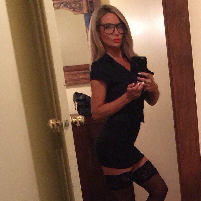 Lauraerotic's tweet photo. Name:Sophie 
Age:22
Favorite Sexual Position:Kneeling
Looking For:Sex Relationships
https://t.co/zQeoQtlmlM https://t.co/86QKh91YbX