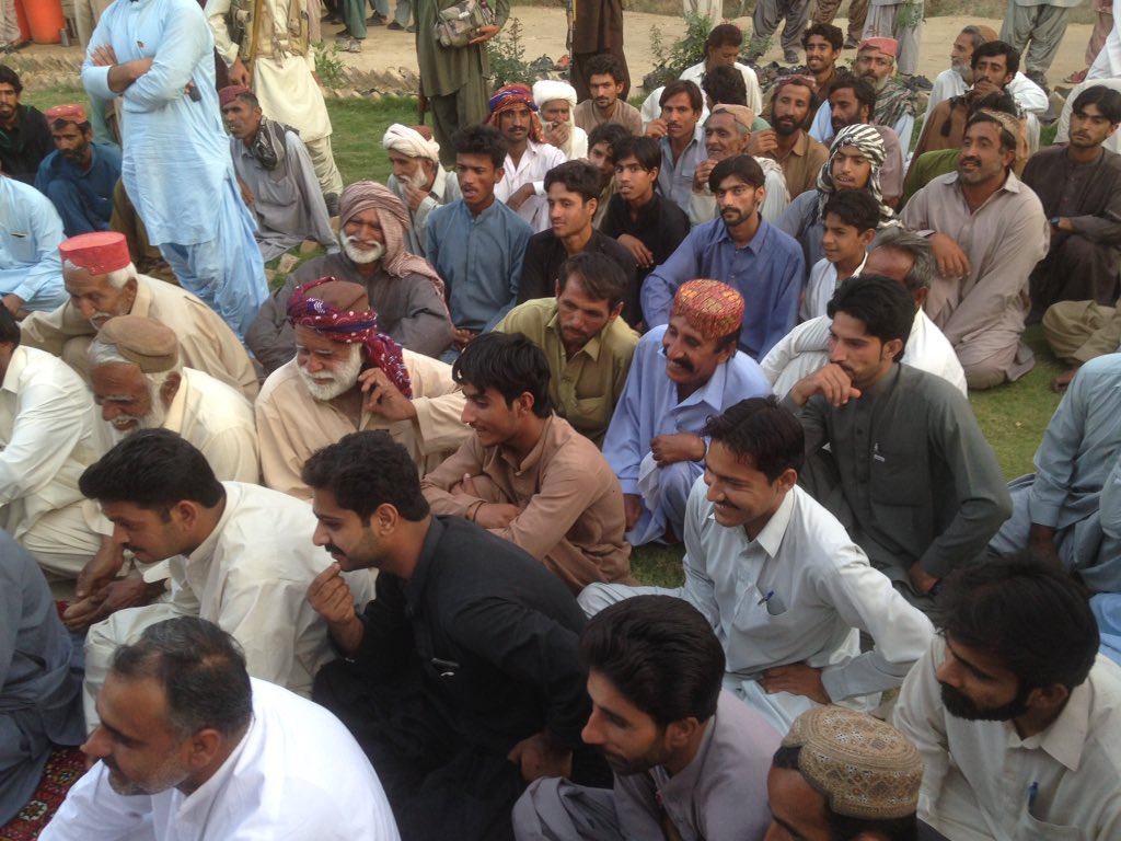 BabarYousafzai_'s tweet photo. @SardarRindPTI @princerind01 @ImranKhanPTI @JahangirKTareen Hundreds of people's Join PTI With Sardar Khan Rind https://t.co/VQEUh7lIM4