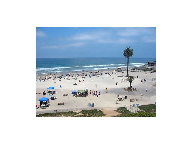 RealtyExpertsSD's tweet photo. Single lvl #Encinitas Wst of I-5 on .22 lot Walking dist to rstrsnt beach &amp; train! #REALTORS https://t.co/M91h8SvKyK https://t.co/2H5195m7Iw