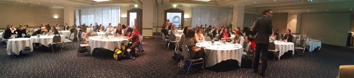 smilecarestudio's tweet photo. RT;@mashmatix: Hello everyone! View from the couch #LGProSM16 https://t.co/HY9aQLtZ9r