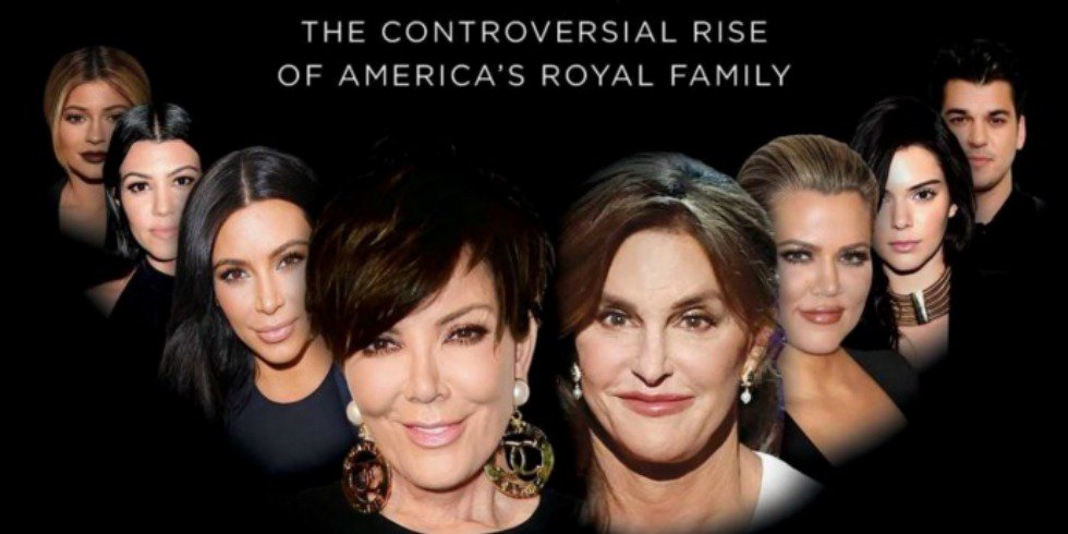 ELLEmagazine's tweet photo. 15 shocking things we learned from the unauthorized Kardashian biography: https://t.co/akHO0QYvZZ https://t.co/qxezlWH6ZJ