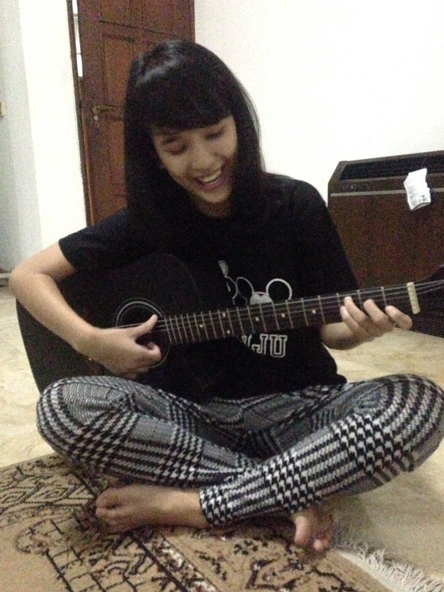 bchsr_'s tweet photo. Semoga bikin adem(?)

Apadeh 😂 https://t.co/HicSvZOris