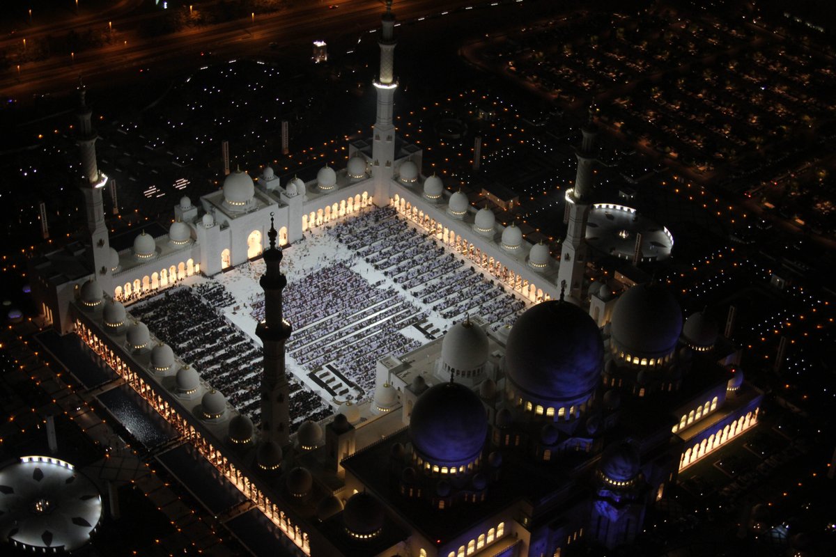 ZayedMosque's tweet photo. #ليلة_القدر 
#زوروا_جامع_الشيخ_زايد_الكبير https://t.co/TFmULXwOuZ