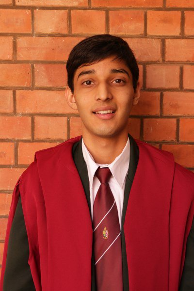 KingEdVIISchool's tweet photo. #RedExcellence Congrats to R Patel on his #AcademicColours Award #welldone #redacademics https://t.co/gZYaEhzW5p
