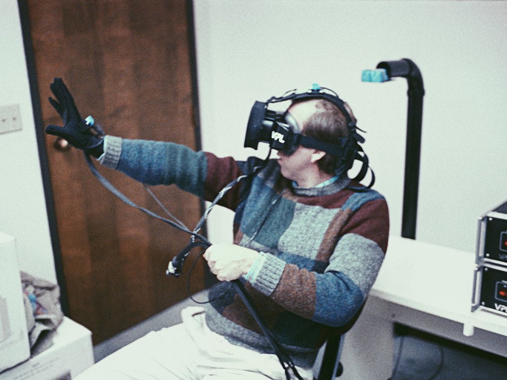 WIRED's tweet photo. The history and future of VR https://t.co/ojXkiRvUWR https://t.co/20gjywSVWe