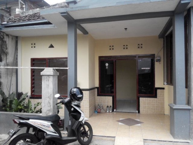 Kontrakan merjosary +perabot kamar 3 rmh baru harga 24 nego hub 081945978862/pin54048119