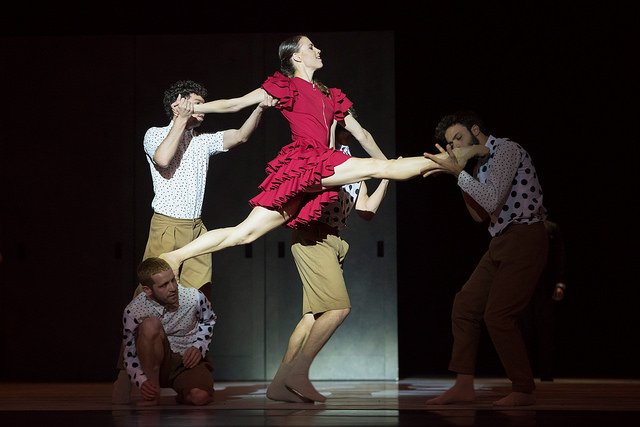 Ayto_Sevilla's tweet photo. Mañana llega "Carmen" al Lope de Vega con la @CNDanza. Consigue tu entrada -> https://t.co/NvzFCDO6fX #culturasev https://t.co/6EQDUVpXSg