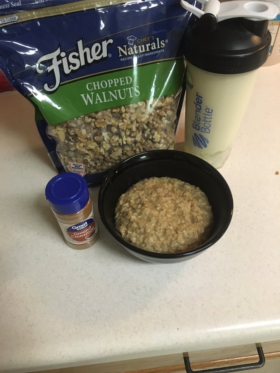 bearscareya's tweet photo. Put a little dedication in your morning #realgainz #bodybuilding #gainzfordays #realmeals @50CalCole https://t.co/TpsZzalSme