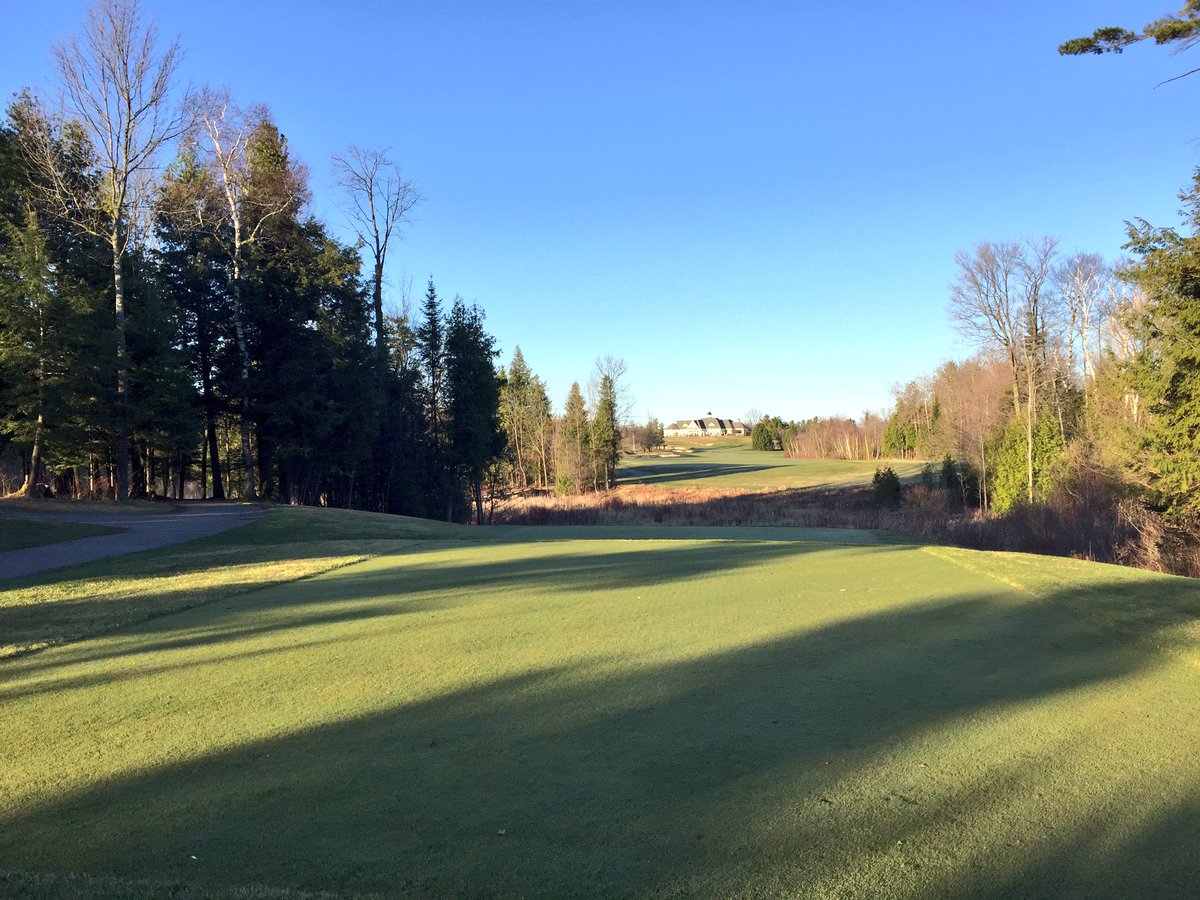 granitegcgreens's tweet image. Good morning. 3 mores sleeps! #CountdownToOpening #spring #GGC2016