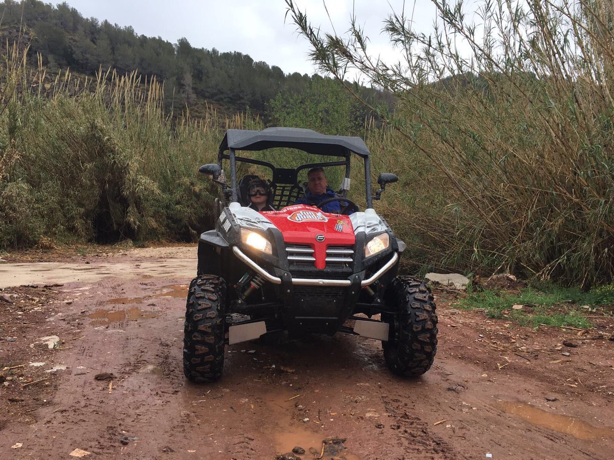 FunAndQuads's tweet image. Al mal tiempo, buena cara! Te apuntas? Estamos en @elportetdenia! Te esperamos!