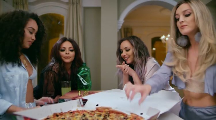 Perrie1DMixer's tweet photo. I just want a friendship like this ππ @LittleMix #WatchHairOnVEVO #LittleMixHairVideo https://t.co/QbMOPfigGW