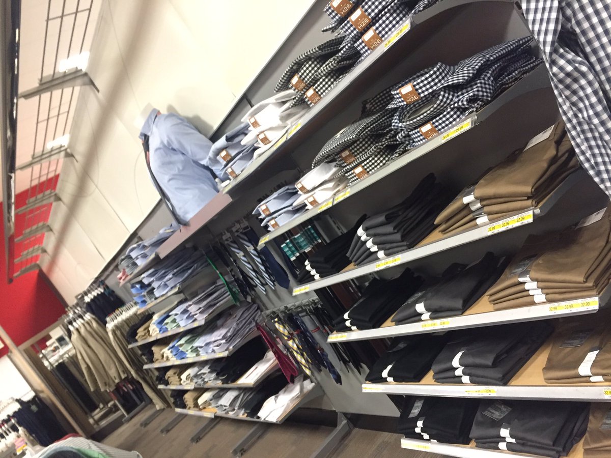 tarahvml's tweet photo. Mens remerch! https://t.co/QYstrUUeU3