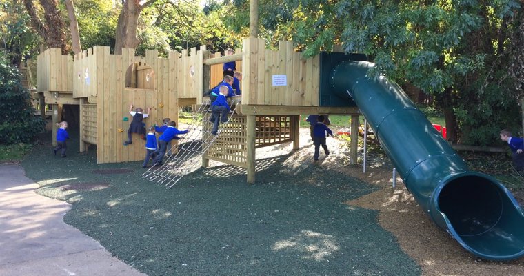 PentagonPlayUK's tweet image. It's begun @Academies_Show :-) come and visit us at Stand 442 to talk about #outdoorlearning #AcademiesLDN16