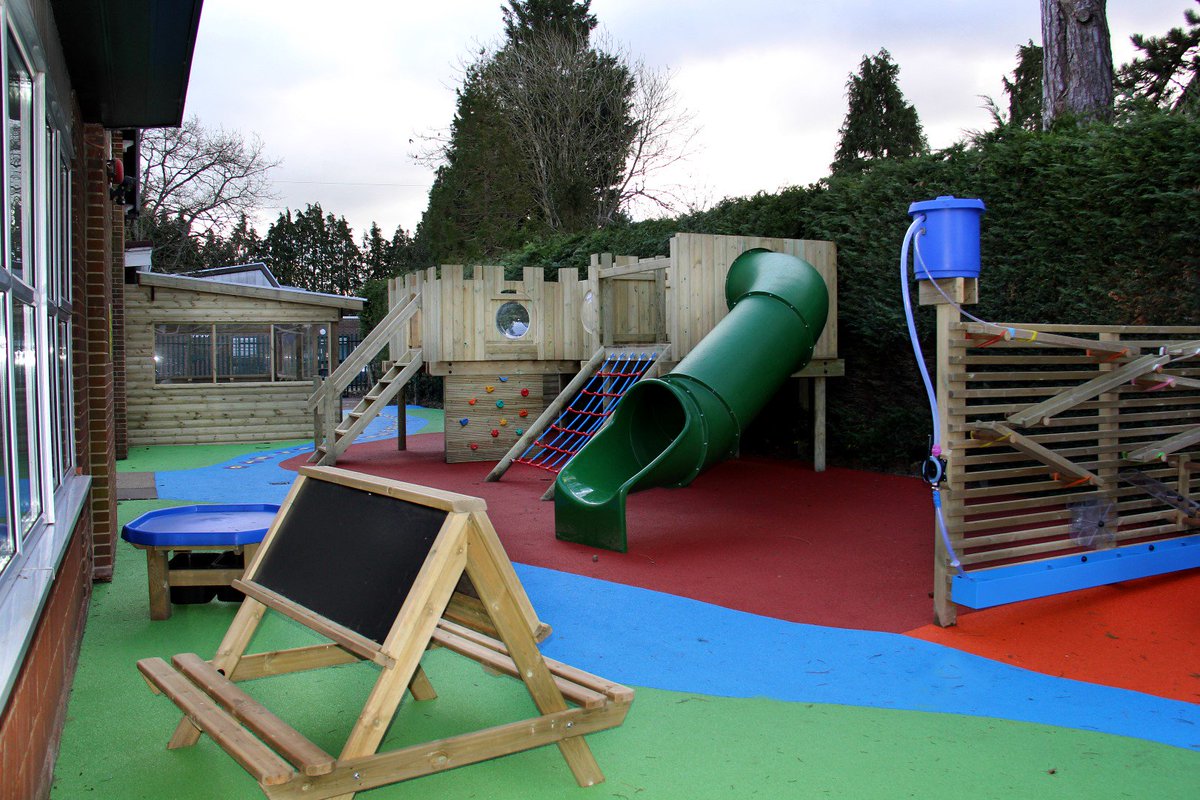 PentagonPlayUK's tweet image. It's begun @Academies_Show :-) come and visit us at Stand 442 to talk about #outdoorlearning #AcademiesLDN16