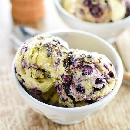 TheFuelLocker's tweet image. 10 lavender recipes that are perfect for spring (and no, they don't taste like soap!): spr.ly/6011BlEKS