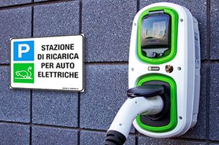 Res_Serenissima's tweet photo. This year  #residenceserenissima offers a new service free of charge: a charging station for #electrcvehicles! https://t.co/B84Jdtskkh