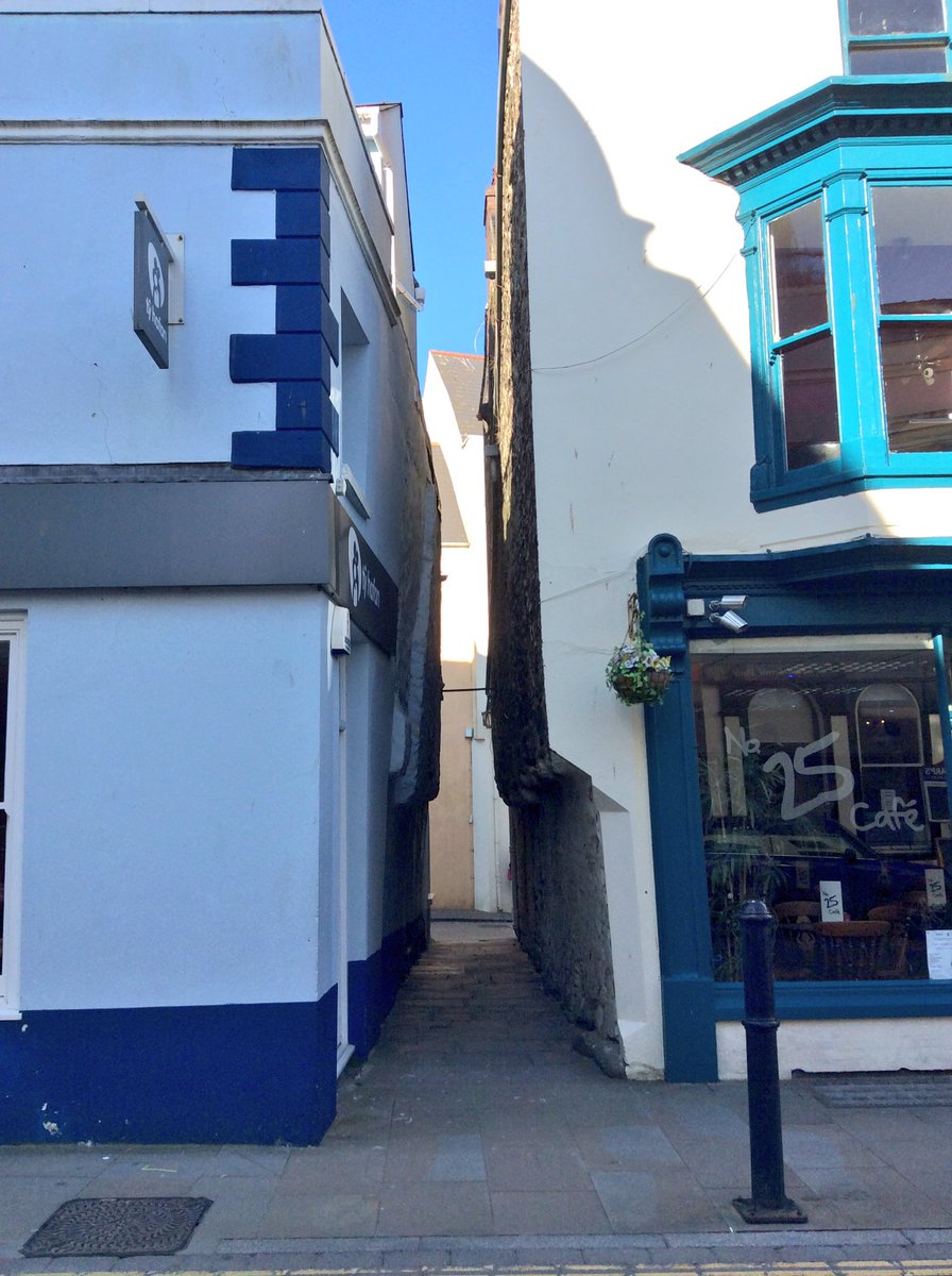 DesignDais's tweet image. Spring views of #Tenby #Pembrokeshire yesterday.