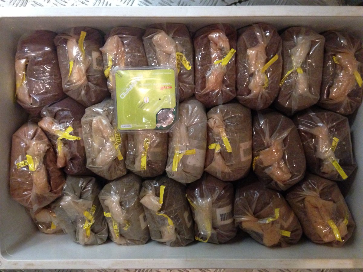 AgroCaresWorld's tweet image. New arrival from Brazil: the more samples added to the database the better the accuracy #smartdatabase #soilanalysis