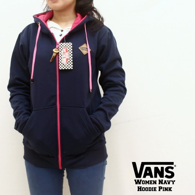 DistroRemaja's tweet image. Vans Women Navy Hoodie Pink
bahan :  flececotton
harga 130rb
Size (Setara L dan XXL)
Order PIN  5D0EB0F8