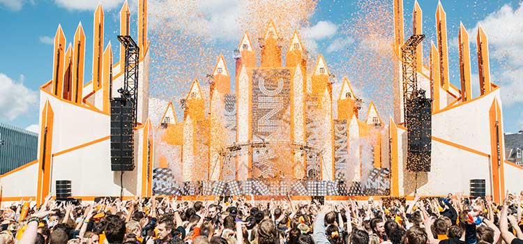 #WIN kaarten voor <a href="/KingslandFest/">KINGSLAND FESTIVAL ♛</a> #denbosch Check onze Facebookpagina voor meer info: goo.gl/CZf7rR