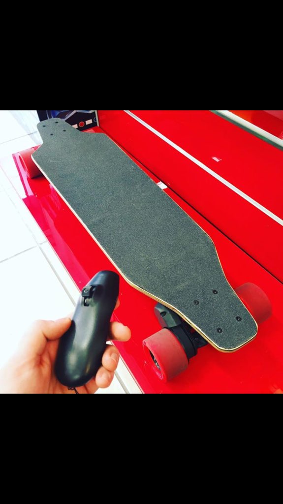 Hoverboardparis tweet media