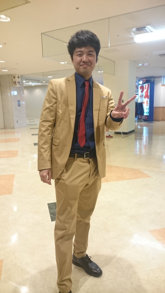 ニュークレープ デビ ゲレロンステージなう Wear で1位に輝くおしゃれ芸人パンパンパルメザン げんじ君 新調したベージュのスーツが絶妙にダサいアンポーター鈴木君 ニュークレープ デビ ゲレロンステージなう Wear で1位に輝くおしゃれ芸人パンパンパルメザン げんじ君 新調したベージュのスーツが絶妙にダサいアンポーター鈴木君