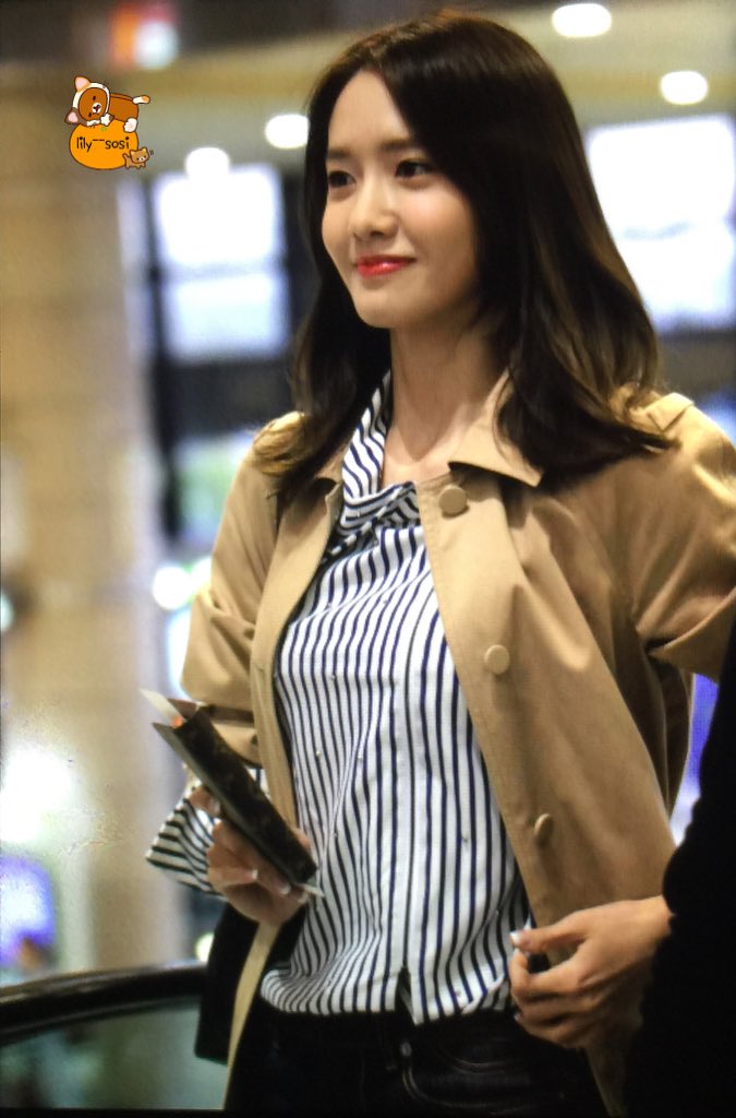 [PIC][20-04-2016]YoonA trở về Hàn Quốc + Đáp chuyến bay sang Nhật Bản dự sự kiện "Louis Vuitton Exhibition" vào chiều nay CgelnPtUUAAFwXE