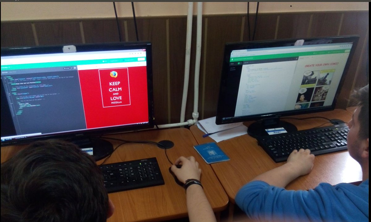 mozillaro's tweet photo. Mozillienii au participat la "Școala Altfel" în Hațeg! https://t.co/K4UhVG10IM #mozschool with @Webmaker @mozilla https://t.co/ttol7VKGIN