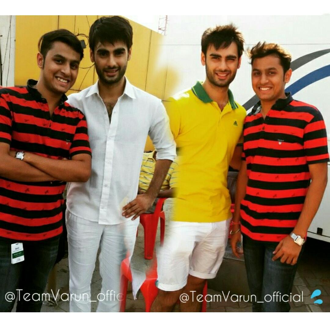 TeamVarunoffic1's tweet photo. #colorsteam #Swaragini #Varun_kapoor #shootime #lovelymoment #enjoyingit Credit by:Abhishek Thakur ~TVO ~ https://t.co/Q9RdzwDElK