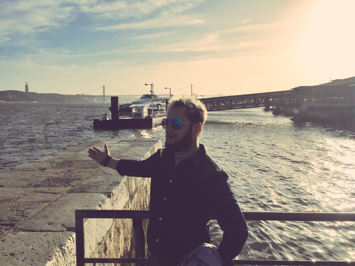 Bon Dia Lisboa, the trip is a first for many..Including Roman's 1st encounter of the ocean!! #lifechanging  #ACInns