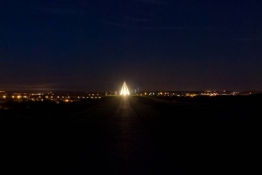 centremk's tweet image. Don't forget to watch the lighting of the MK Beacon tomorrow night in Campbell Park to celebrate #Queenat90
